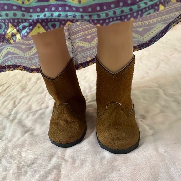 Charming Doll in Purple Geometric Dress with Brown Boots - Picture 4 of 5